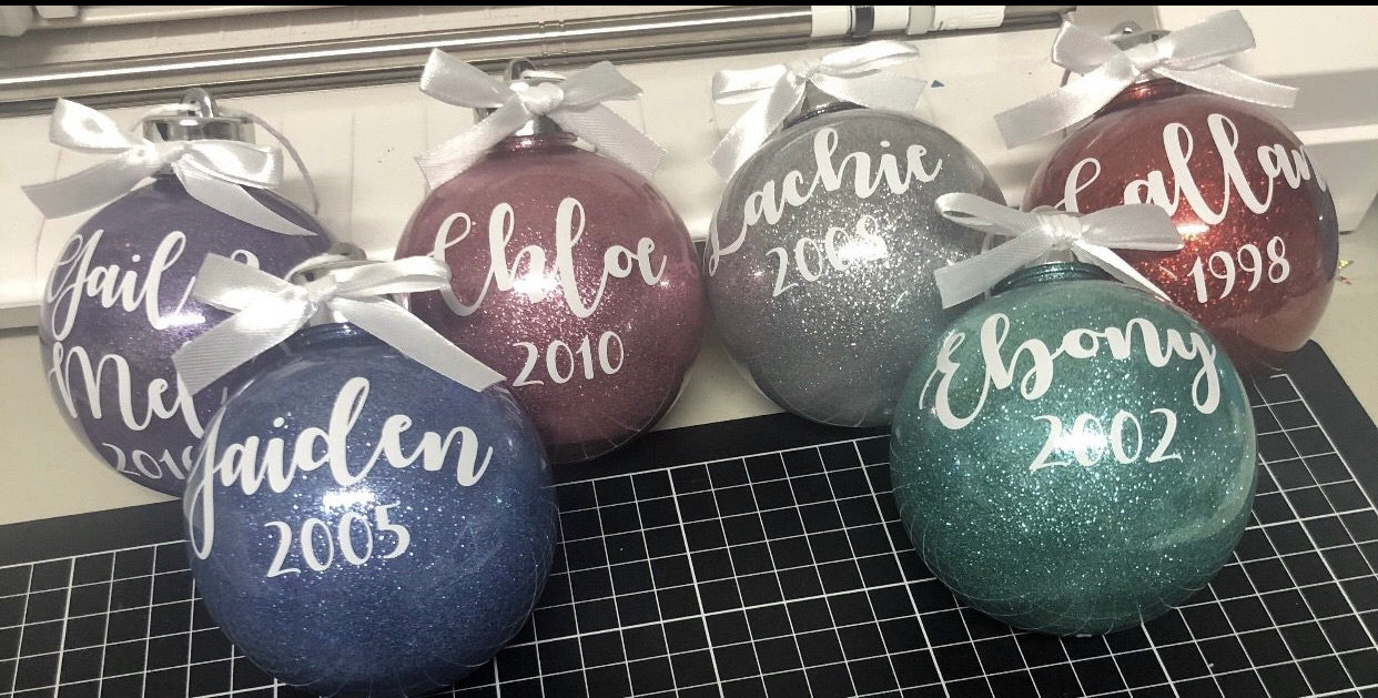 Name and date bauble